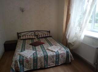 Хостелы Хостел на Залесской Харьков Двухместный номер эконом-класса с 1 кроватью и общей ванной комнатой-1